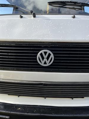 VW Transporter T3 front emblem