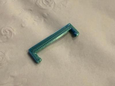 Pet Wood Castle Clip