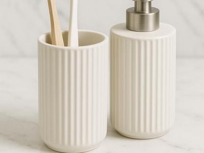Ribbed Modern Toothbrush Holder