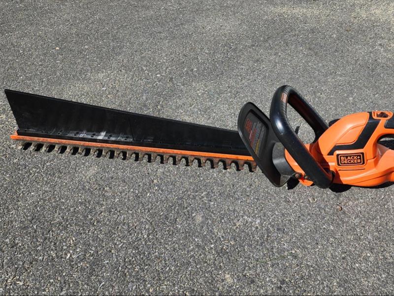 Hedge Sweep - Universal