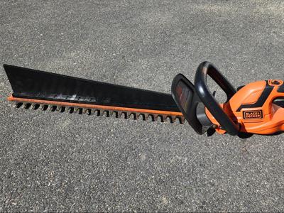 Hedge Sweep - Universal