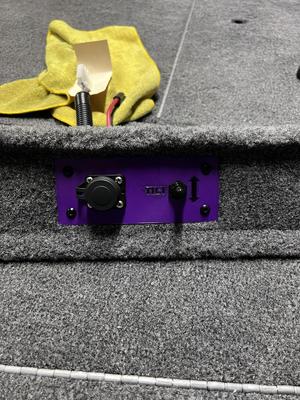 Tracker bow mount tilt bracket