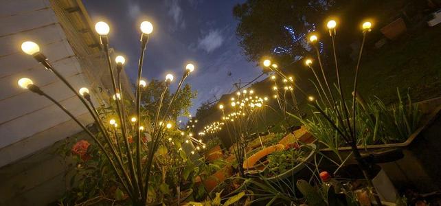 Solar LED Fire fly spreader spacer
