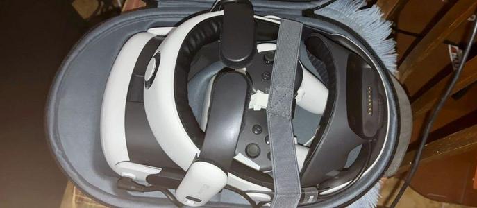BoboVR C2 / Quest 3 controller holder