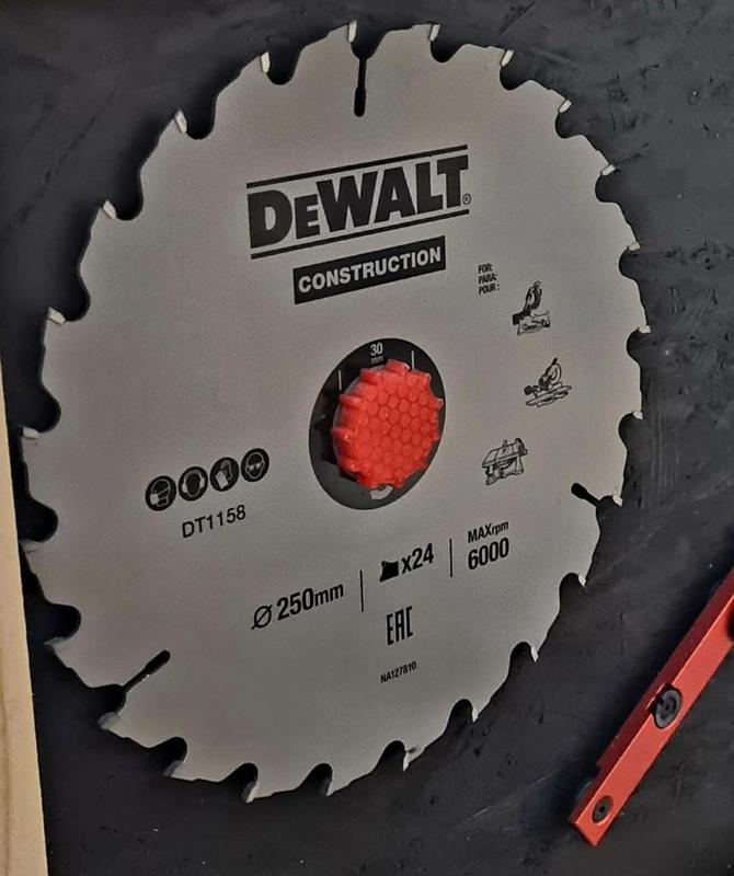 Circular saw blade mount (30mm)