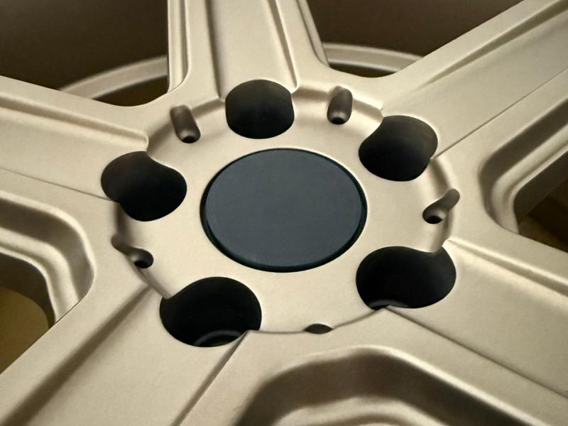 mbDESIGN 65 mm Static Wheel Center Cap