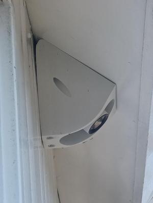 Reolink RLC-81MA Under eaves mount