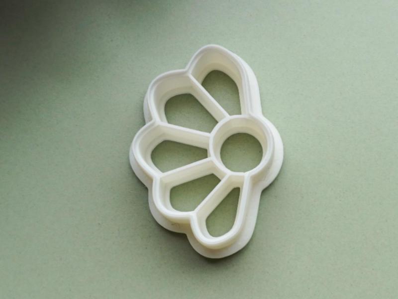 Half Daisy Clay Cutter For Earrings Necklaces