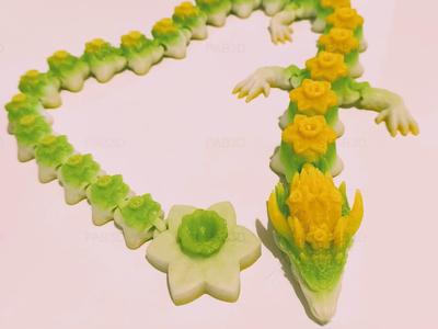 Articulated Flexi dragon Daffodil wings