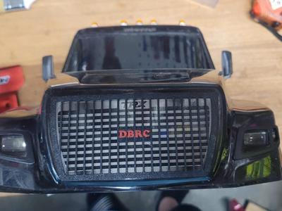 TRX6 Hauler Grill with textplate 