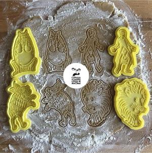 Cookie Cutters Страдающее Средневековье, Reyna from Valorant and Space Marine