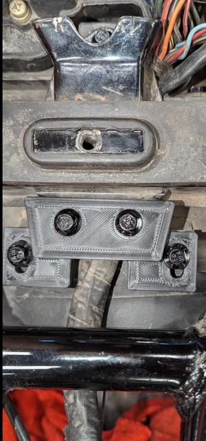 Yamaha XJ900 Seca Airbox Mounting Bracket