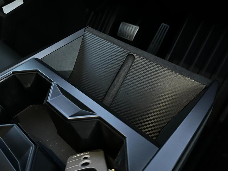 CyberTruck Phone bed