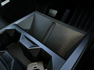 CyberTruck Phone bed