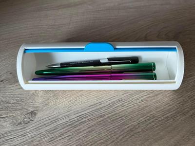 pen holder