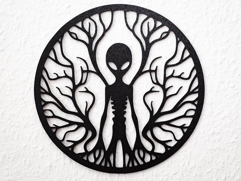 Alien with intertwined branches wall picture V.1 Deco
