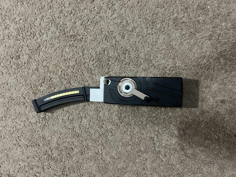 m4 to mp5 speedloader adapter (airsoft)