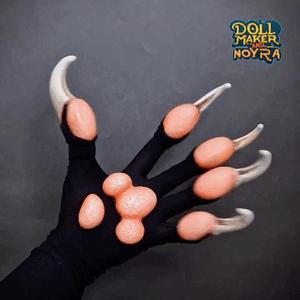 DIY furry claws: cat paw