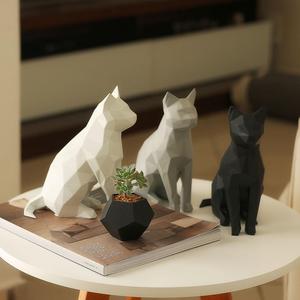 Cat Siting Geometric