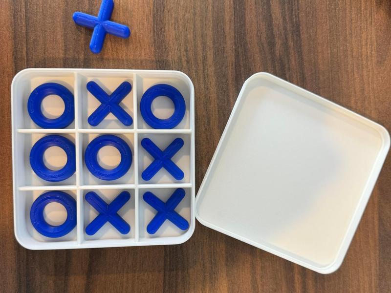 Tic-Tac-Toe Travel Game with Press-On Lid