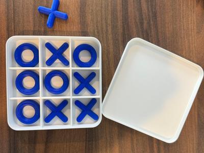 Tic-Tac-Toe Travel Game with Press-On Lid