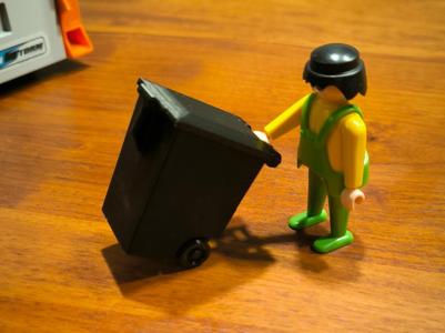Playmobil complete trash can for trash car 70200 