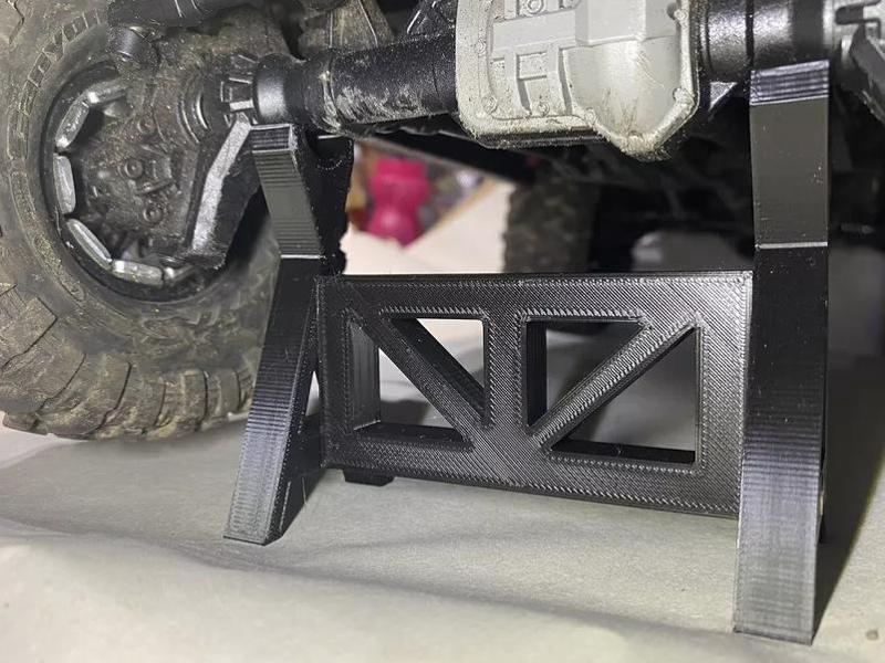 RC Rock Crawler Axle Stand 1/10 Scale