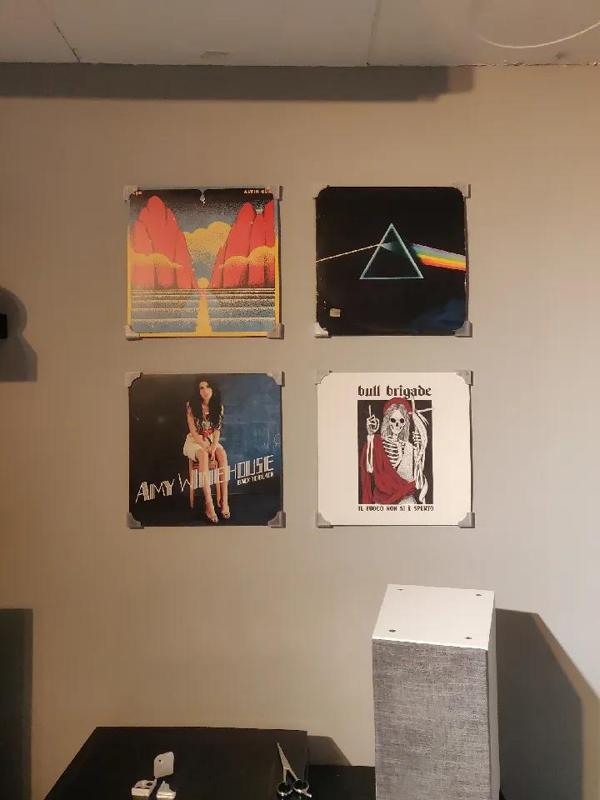 LP vynil wall supports   