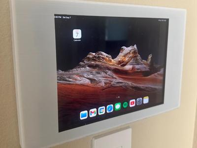 iPad Wall Mount (6th Generation)
