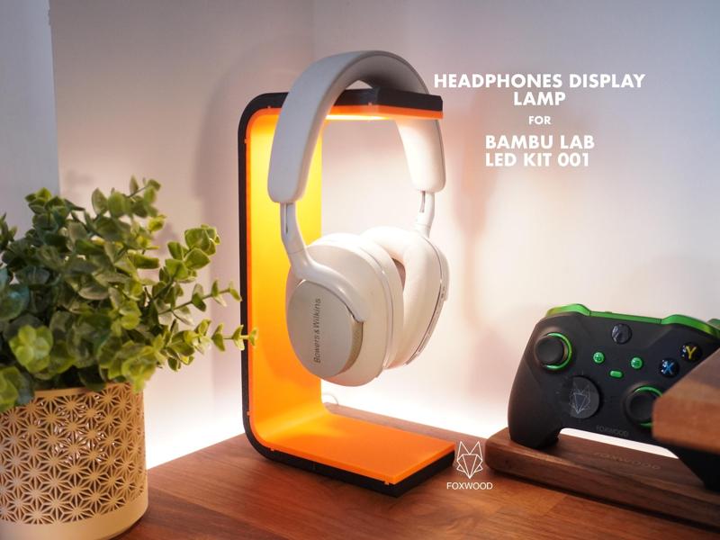 Headphones Display Stand Lamp - Foxwood