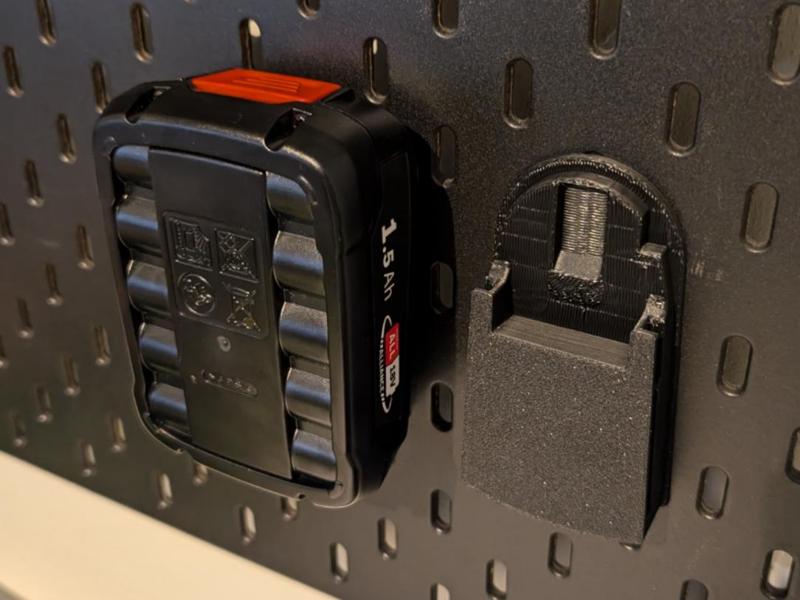 Bosch Green DIY 18V Battery Mount Skadis