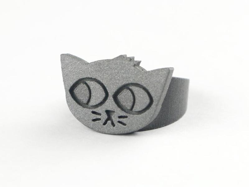 Night in the Woods - Mae Ring