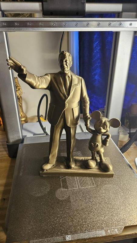  Walt Disney and Mickey Mouse (Partner's) Statue