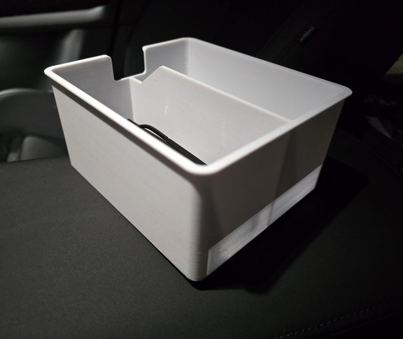 Polestar 3 & Volvo EX90 Armrest Compartment Top Organizer V1