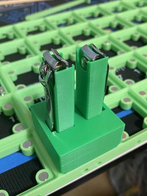 Gridfinity Finger Nail clipper holder