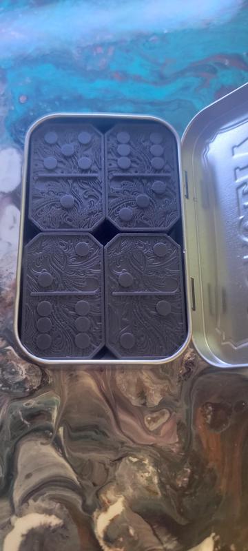 Altoids Dominos