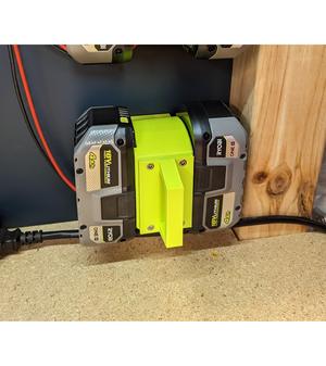 Dual plug-in mount compatible with Ryobi 18v