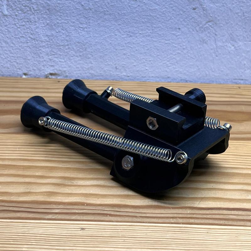 Bipod for picatinny