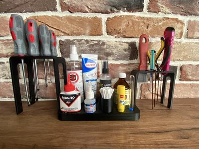 Tool holder