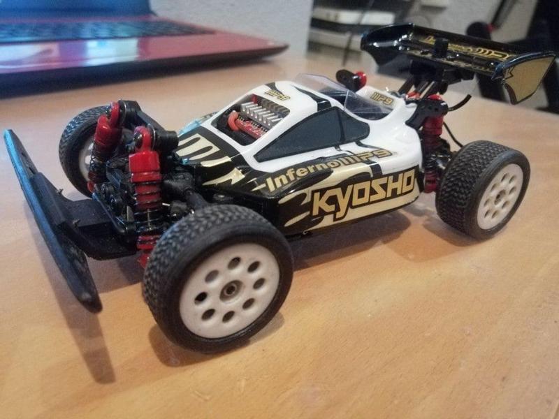 Kyosho MB010 Chasis V3