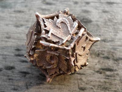 Botanical d12 (Maple)