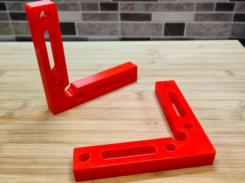 Corner square for Woodworking 