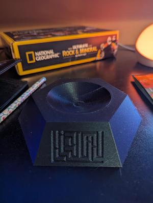 Maze Ball Stand