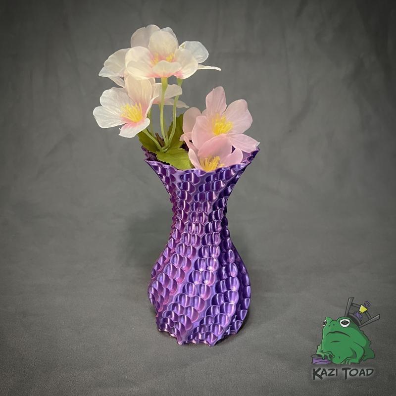 Dimple Helix Vase (Vase No. 13)
