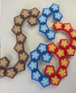 Penta Chain Ball - a magnetic fidget toy