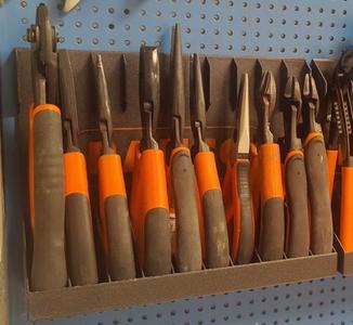 Plier holder - Version 1 - Wall mounted