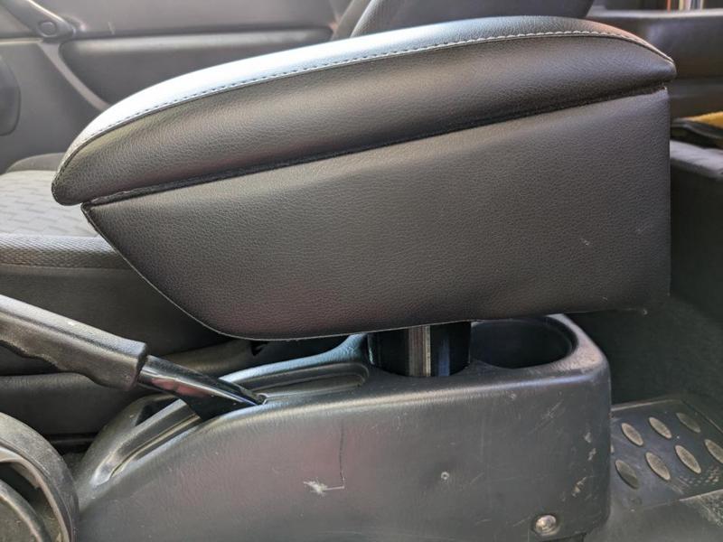 Jimny armrest