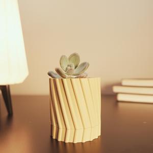 The "Rota" Table Planter