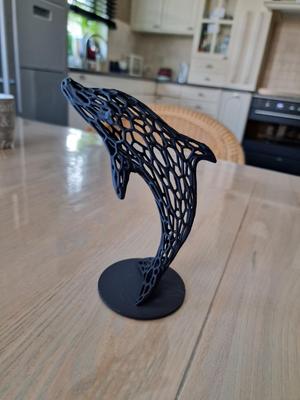 Voronoi Standing Dolphin