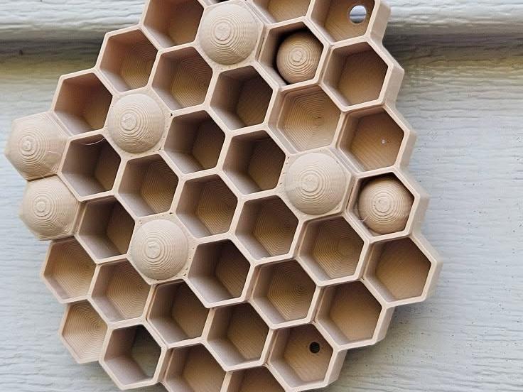 Wasp Nest Decoy - Red Wasp & Paper Wasp Deterrent 